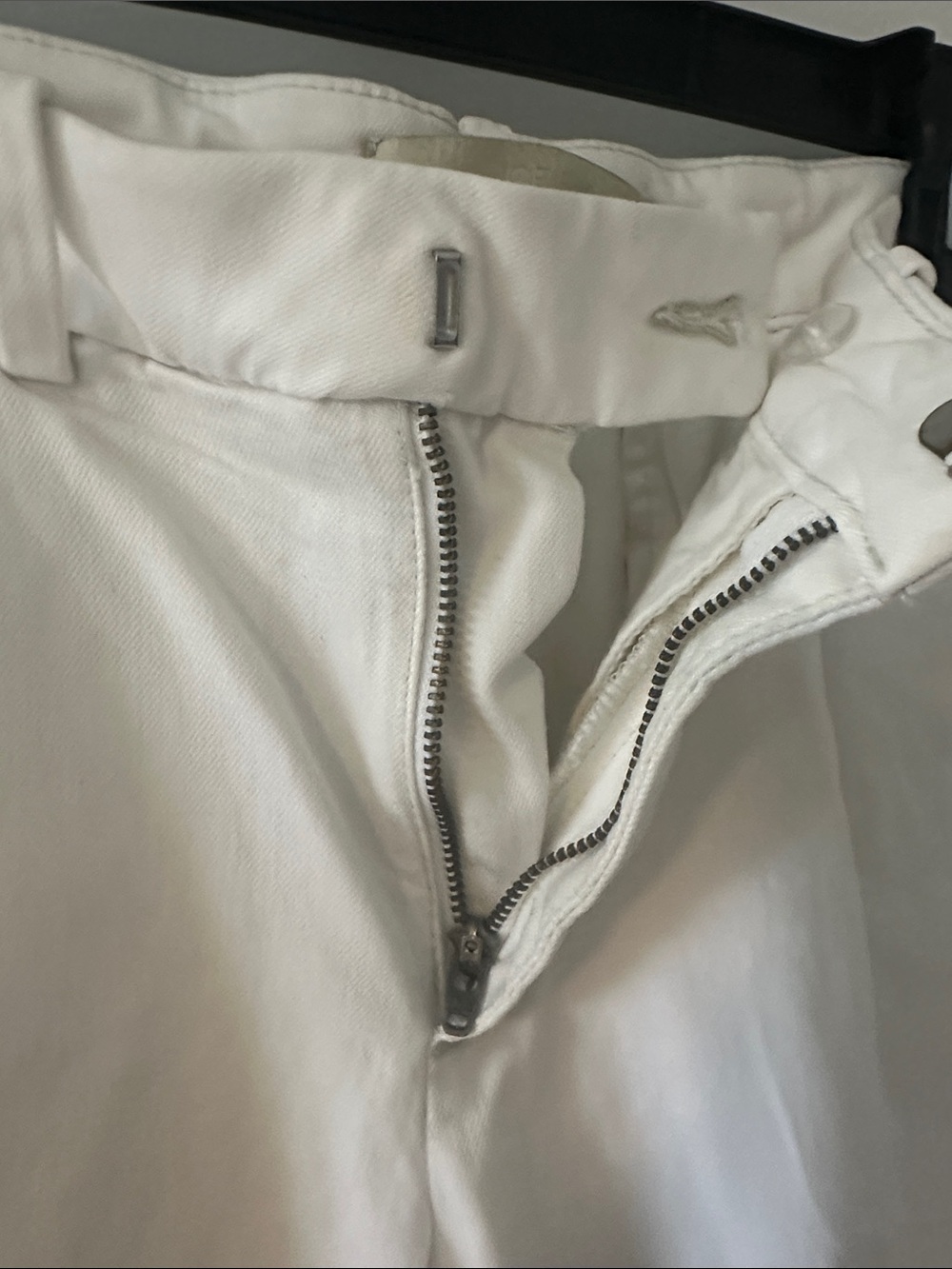 Joe's Jeans Cream High-Waist Tailored Shorts - Picture 3 of 5
